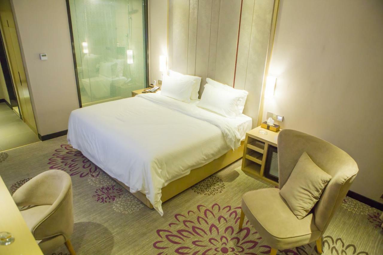 Lavande Hotel Shantou Buitenkant foto